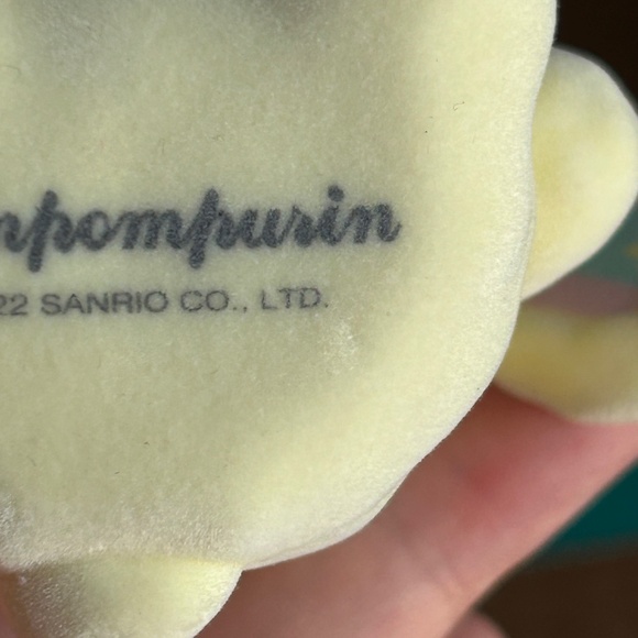 Sanrio Pompompurin Flocked Bunnies Top Toy Blind Box Figure - Picture 9 of 10